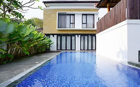 The Lavana Signature Greenkhaza Villa Jogja